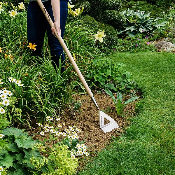 Kent & Stowe Stainless Steel Long Handled Dutch Hoe 5 Kent & Stowe Stainless Steel Long Handled Dutch Hoe - Image 3