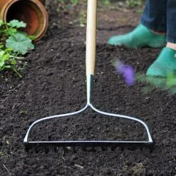 Kent & Stowe Stainless Steel Long Handled Soil Rake -Hozelock Shop 1031059 2