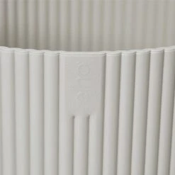 Elho Vibes Fold Round Planter 22cm Silky White -Hozelock Shop 1230826 4